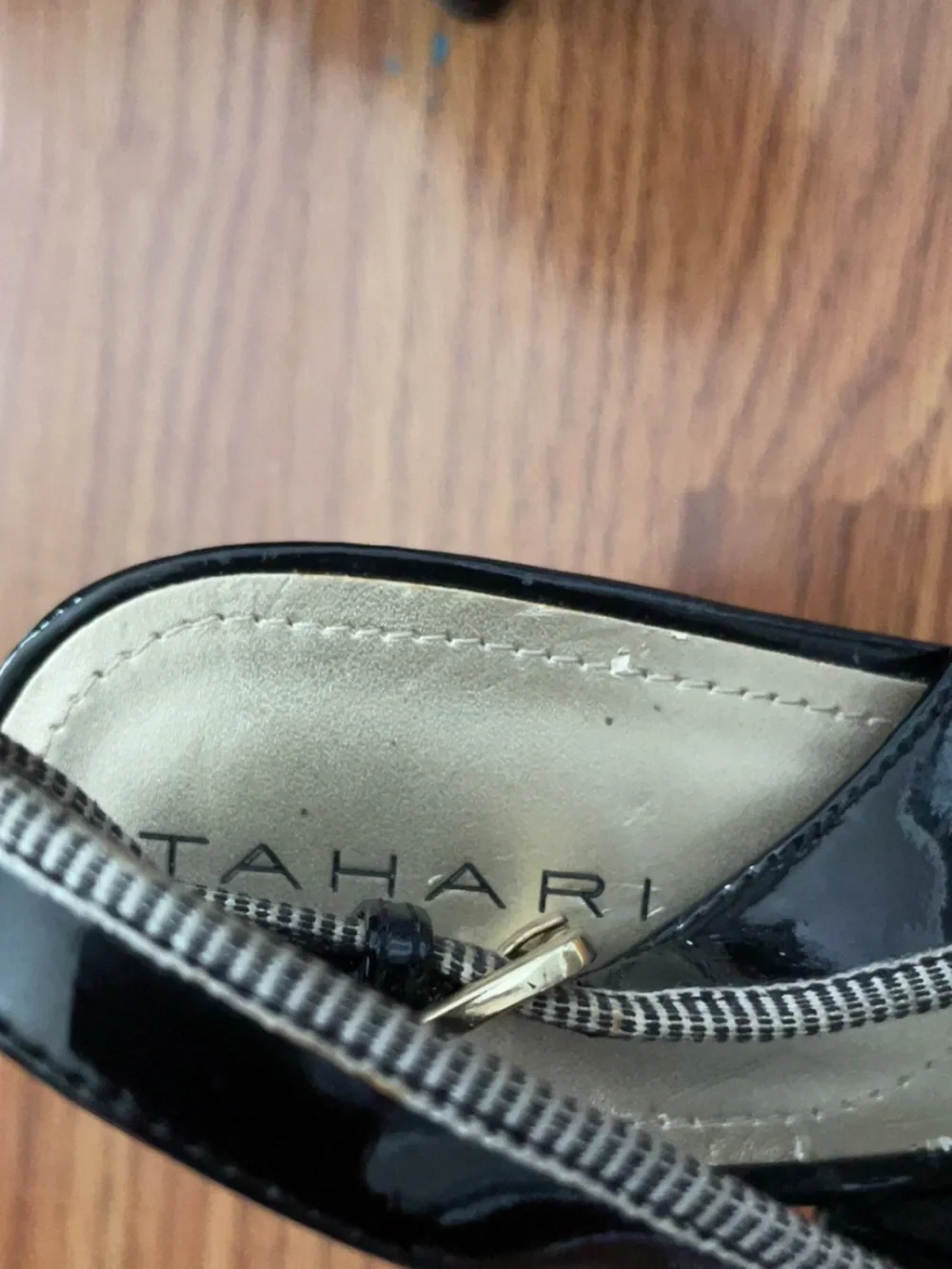 Tahari Slingback patent leather heels